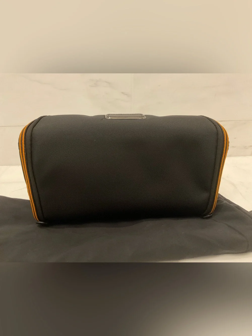 NWOT Tumi McLaren REMEX 10.0” x 5.25” Accessory Kit Bag - BLACK & PAPAYA ORANGE